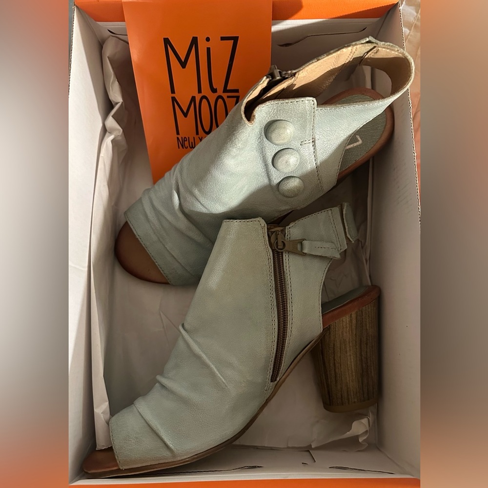 Miz Mooz Bella Shoe